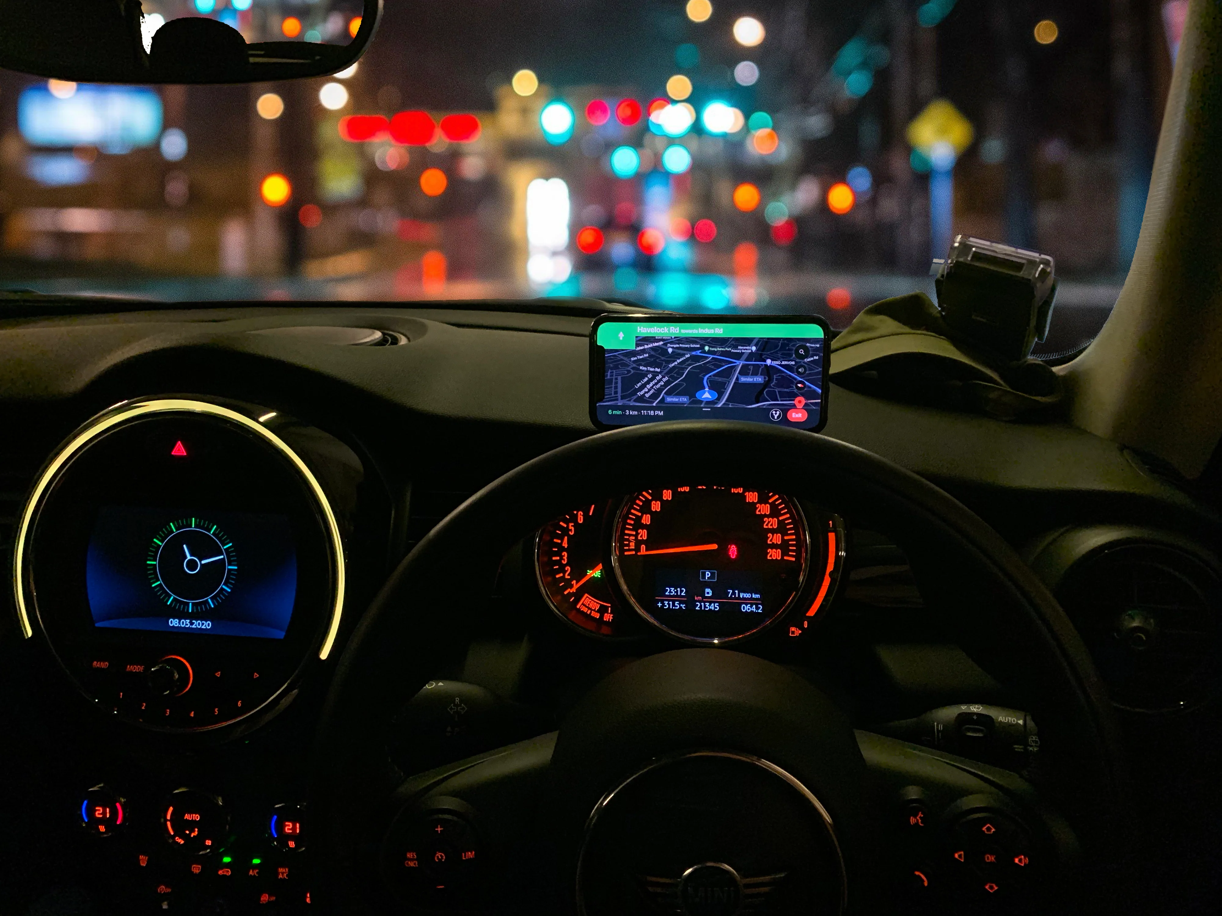 📱 Magnetic Phone Mount for Gen 3 MINIs - Image 9